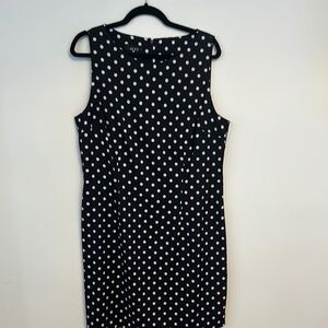 Alyx Black and White Sleeveless Sheath Dress